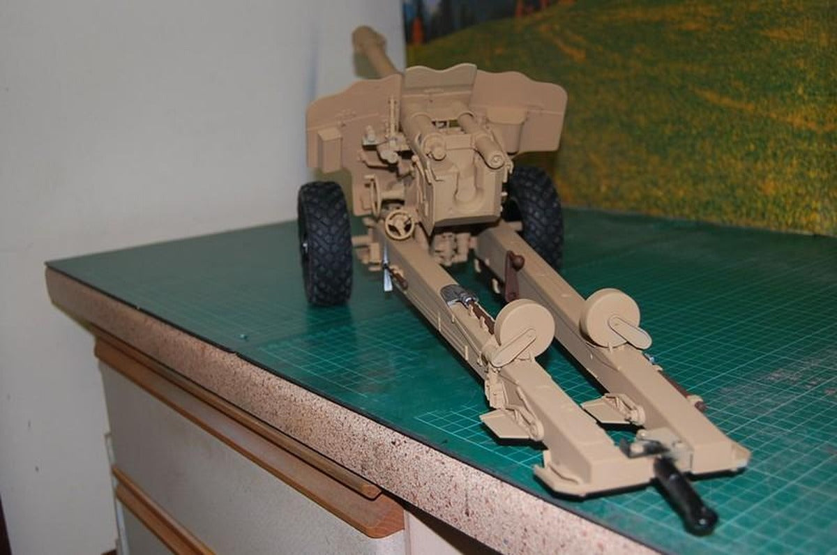 Cross RC Crorssrc Limited Edition 1:12 D20 towed howitzer model