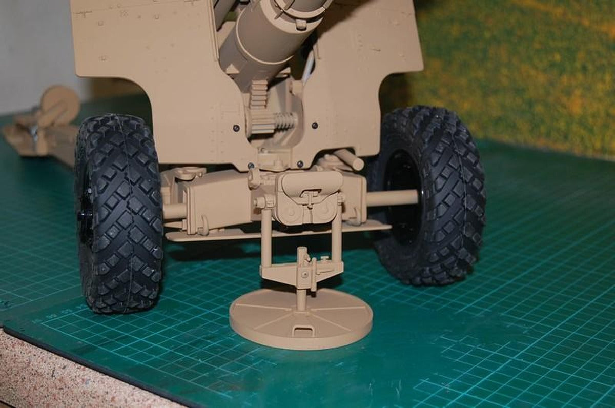 Cross RC Crorssrc Limited Edition 1:12 D20 towed howitzer model